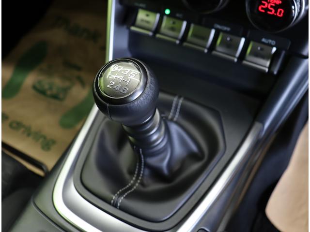 ＧＲ８６ ＳＺ／走行５３００ｋｍ／６速ＭＴ／　ワンセグＳＤナビ／Ｂカメラ／クルコン／革巻ステア／Ｐスタート／スマートキー／ＥＴＣ／ドラレコ／電格ミラー／オートＬＥＤ／１７ＡＷ／６速ＭＴ／ＴＲＣ＆ＶＳＣ（16枚目）