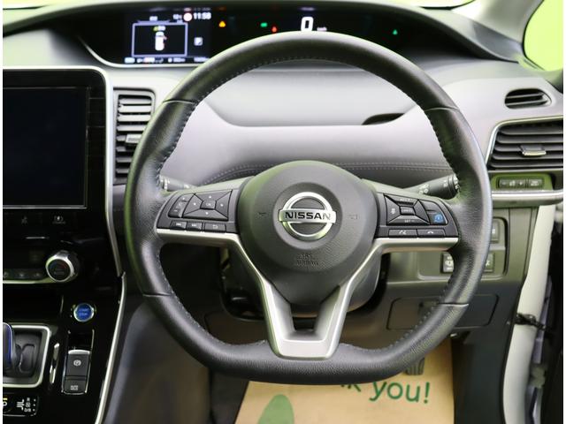 セレナ ｅ－パワー　ハイウェイスターＶ／フロントスポイラー／　１０型フルセグナビ／両側パワースライドドア／プロパイロット／エマブレ／ＬＤＷ／ＢＳＷ／インテリキー／ミラーウインカー／Ｆ＆Ｒソナー／オートＬＥＤ／Ｆスポイラー／１５ＡＷ／７人乗り（16枚目）