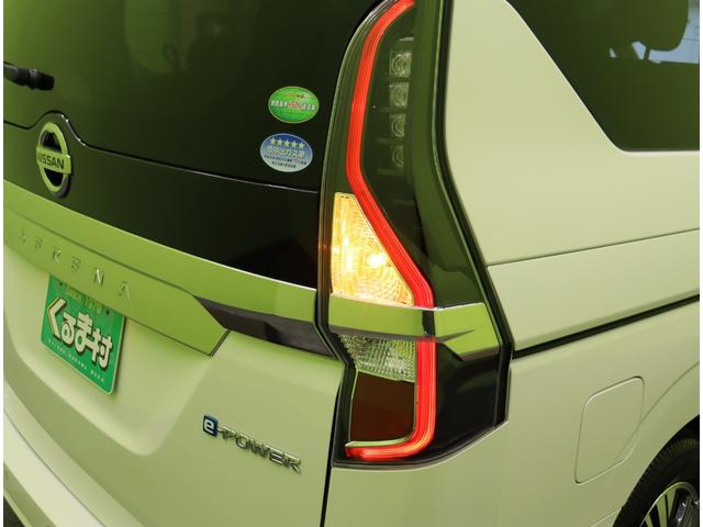 セレナ ｅ－パワー　ハイウェイスターＶ／フロントスポイラー／　１０型フルセグナビ／両側パワースライドドア／プロパイロット／エマブレ／ＬＤＷ／ＢＳＷ／インテリキー／ミラーウインカー／Ｆ＆Ｒソナー／オートＬＥＤ／Ｆスポイラー／１５ＡＷ／７人乗り（56枚目）