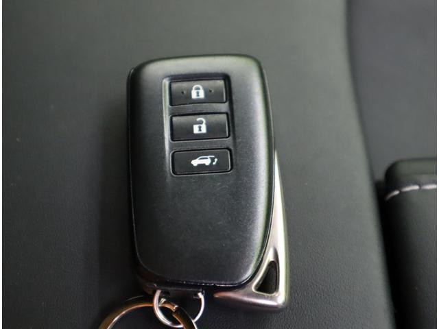 ＲＸ ＲＸ４５０ｈ　Ｆスポーツ／ワンオーナー／走行３６０００ｋｍ／　１２．３型フルセグナビ／Ｂカメラ／黒革エアシート／カードキー／ＥＴＣ／ドラレコ／セーフティシステム＋／パドルシフト／クリアランスソナー／ミラーウインカー／三眼ＬＥＤ／２０ＡＷ／ＣＶＴ（29枚目）