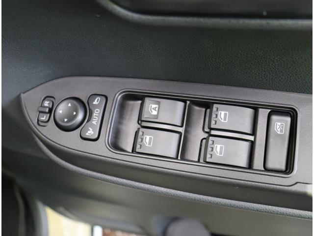 タント ファンクロス／９型Ｄオーディオ／２トーンカラー／　９型Ｄオーディオ／Ｂカメラ／両側自動ドア／スマートアシスト／シートヒーター／アイドリングＳ／スマートキー／ＬＥＤ／ルーフレール／コーナーセンサー／ミラーウインカー／１４ＡＷ／ＣＶＴ（35枚目）