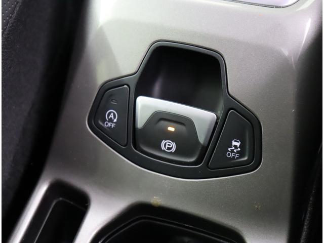 ジープ・レネゲード リミテッド／走行２０４００ｋｍ／黒革シート／　フルセグナビ／Ｂカメラ／黒革Ｐシートヒーター／ＥＴＣ／アクティブブレーキ／ブライドスポット／アダプティブクルコン／レーンキープ／パークセンス／ルーフレール／ＬＥＤ／１７ＡＷ／６ＡＴ（19枚目）