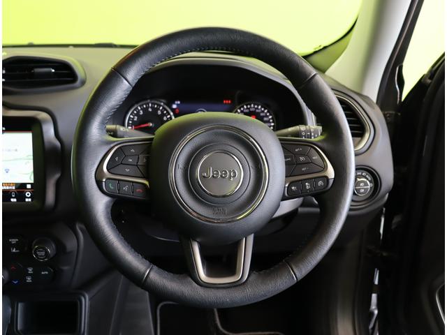 ジープ・レネゲード リミテッド／走行２０４００ｋｍ／黒革シート／　フルセグナビ／Ｂカメラ／黒革Ｐシートヒーター／ＥＴＣ／アクティブブレーキ／ブライドスポット／アダプティブクルコン／レーンキープ／パークセンス／ルーフレール／ＬＥＤ／１７ＡＷ／６ＡＴ（21枚目）