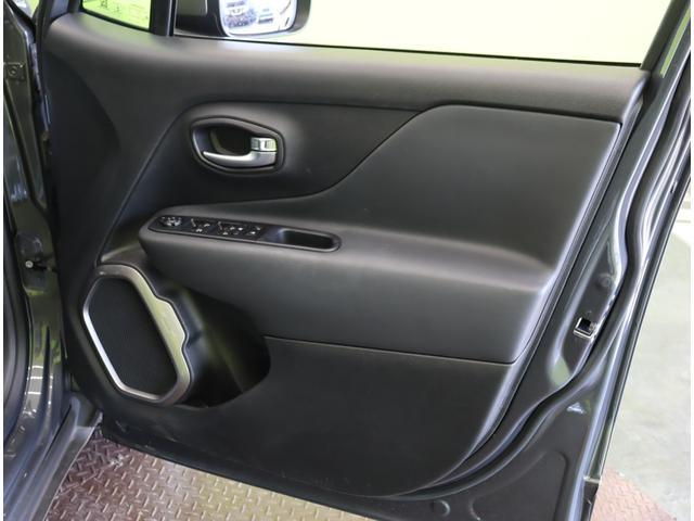 ジープ・レネゲード リミテッド／走行２０４００ｋｍ／黒革シート／　フルセグナビ／Ｂカメラ／黒革Ｐシートヒーター／ＥＴＣ／アクティブブレーキ／ブライドスポット／アダプティブクルコン／レーンキープ／パークセンス／ルーフレール／ＬＥＤ／１７ＡＷ／６ＡＴ（37枚目）