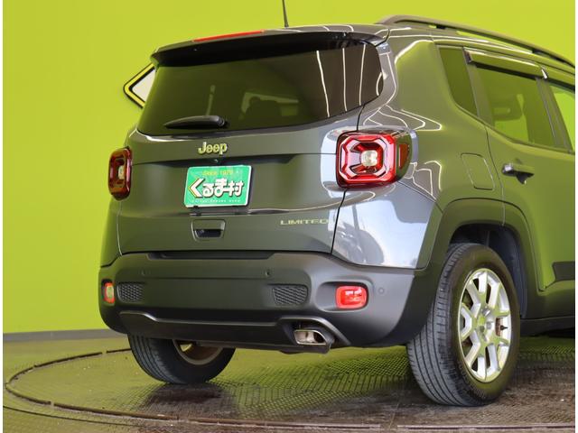 ジープ・レネゲード リミテッド／走行２０４００ｋｍ／黒革シート／　フルセグナビ／Ｂカメラ／黒革Ｐシートヒーター／ＥＴＣ／アクティブブレーキ／ブライドスポット／アダプティブクルコン／レーンキープ／パークセンス／ルーフレール／ＬＥＤ／１７ＡＷ／６ＡＴ（65枚目）