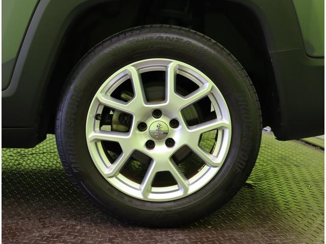 ジープ・レネゲード リミテッド／走行２０４００ｋｍ／黒革シート／　フルセグナビ／Ｂカメラ／黒革Ｐシートヒーター／ＥＴＣ／アクティブブレーキ／ブライドスポット／アダプティブクルコン／レーンキープ／パークセンス／ルーフレール／ＬＥＤ／１７ＡＷ／６ＡＴ（71枚目）