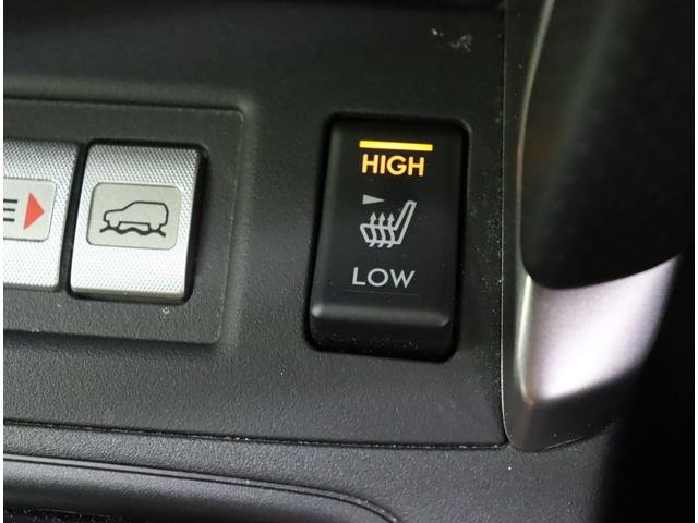 フォレスター Ｓ－リミテッド／アドバンスドＰＫＧ／４ＷＤ／　フルセグナビ／Ｂカメラ／ハーフレザー／アイサイト／レーダークルーズ／ＢＳＭ／パドルシフト／スマートキー／アイドリングＳ／Ｐバックドア／ルーフレール／オートＬＥＤ／１８ＡＷ／ＣＶＴ（17枚目）