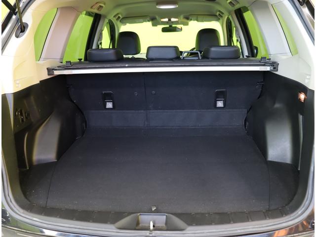 フォレスター Ｓ－リミテッド／アドバンスドＰＫＧ／４ＷＤ／　フルセグナビ／Ｂカメラ／ハーフレザー／アイサイト／レーダークルーズ／ＢＳＭ／パドルシフト／スマートキー／アイドリングＳ／Ｐバックドア／ルーフレール／オートＬＥＤ／１８ＡＷ／ＣＶＴ（43枚目）