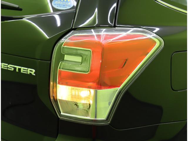 フォレスター Ｓ－リミテッド／アドバンスドＰＫＧ／４ＷＤ／　フルセグナビ／Ｂカメラ／ハーフレザー／アイサイト／レーダークルーズ／ＢＳＭ／パドルシフト／スマートキー／アイドリングＳ／Ｐバックドア／ルーフレール／オートＬＥＤ／１８ＡＷ／ＣＶＴ（61枚目）