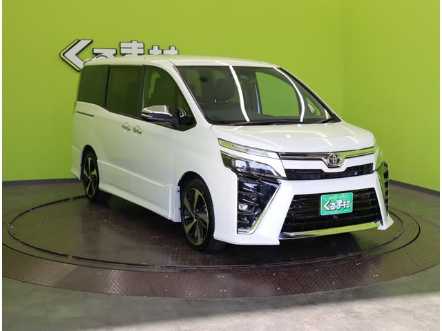 ヴォクシー ＺＳ　煌ＩＩＩ／１０型ナビ／フリップダウンＭ／７人乗／　１０型フルセグナビ／Ｂカメラ／フリップダウンＭ／両側自動ドア／革調シートカバー／スマートキー／ウッドコンビＨ／セーフティセンス／クリアランスソナー／オートＬＥＤ／モデリスタ１８ＡＷ／ＣＶＴ（4枚目）