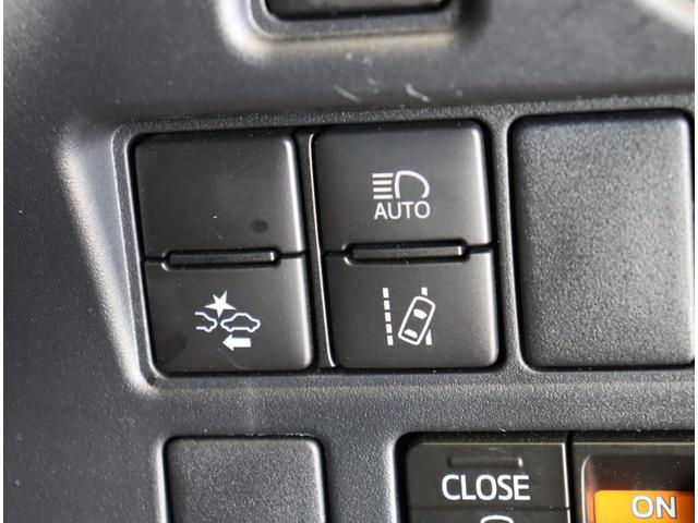 ヴォクシー ＺＳ　煌ＩＩＩ／１０型ナビ／フリップダウンＭ／７人乗／　１０型フルセグナビ／Ｂカメラ／フリップダウンＭ／両側自動ドア／革調シートカバー／スマートキー／ウッドコンビＨ／セーフティセンス／クリアランスソナー／オートＬＥＤ／モデリスタ１８ＡＷ／ＣＶＴ（26枚目）