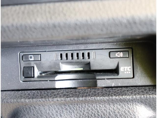 ヴォクシー ＺＳ　煌ＩＩＩ／１０型ナビ／フリップダウンＭ／７人乗／　１０型フルセグナビ／Ｂカメラ／フリップダウンＭ／両側自動ドア／革調シートカバー／スマートキー／ウッドコンビＨ／セーフティセンス／クリアランスソナー／オートＬＥＤ／モデリスタ１８ＡＷ／ＣＶＴ（28枚目）