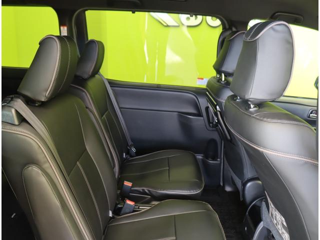 ヴォクシー ＺＳ　煌ＩＩＩ／１０型ナビ／フリップダウンＭ／７人乗／　１０型フルセグナビ／Ｂカメラ／フリップダウンＭ／両側自動ドア／革調シートカバー／スマートキー／ウッドコンビＨ／セーフティセンス／クリアランスソナー／オートＬＥＤ／モデリスタ１８ＡＷ／ＣＶＴ（41枚目）