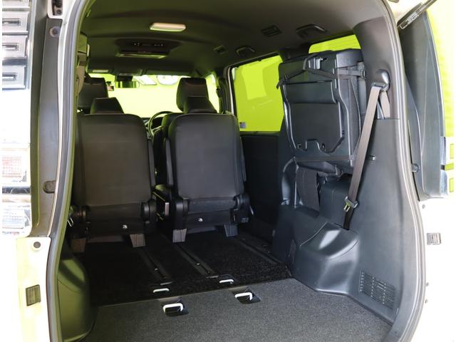 ヴォクシー ＺＳ　煌ＩＩＩ／１０型ナビ／フリップダウンＭ／７人乗／　１０型フルセグナビ／Ｂカメラ／フリップダウンＭ／両側自動ドア／革調シートカバー／スマートキー／ウッドコンビＨ／セーフティセンス／クリアランスソナー／オートＬＥＤ／モデリスタ１８ＡＷ／ＣＶＴ（45枚目）