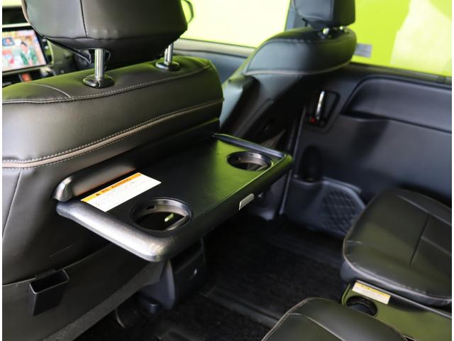 ヴォクシー ＺＳ　煌ＩＩＩ／１０型ナビ／フリップダウンＭ／７人乗／　１０型フルセグナビ／Ｂカメラ／フリップダウンＭ／両側自動ドア／革調シートカバー／スマートキー／ウッドコンビＨ／セーフティセンス／クリアランスソナー／オートＬＥＤ／モデリスタ１８ＡＷ／ＣＶＴ（49枚目）