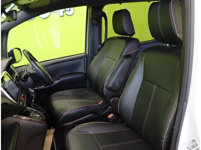 ヴォクシー ＺＳ　煌ＩＩＩ／１０型ナビ／フリップダウンＭ／７人乗／　１０型フルセグナビ／Ｂカメラ／フリップダウンＭ／両側自動ドア／革調シートカバー／スマートキー／ウッドコンビＨ／セーフティセンス／クリアランスソナー／オートＬＥＤ／モデリスタ１８ＡＷ／ＣＶＴ（50枚目）