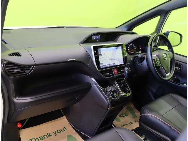 ヴォクシー ＺＳ　煌ＩＩＩ／１０型ナビ／フリップダウンＭ／７人乗／　１０型フルセグナビ／Ｂカメラ／フリップダウンＭ／両側自動ドア／革調シートカバー／スマートキー／ウッドコンビＨ／セーフティセンス／クリアランスソナー／オートＬＥＤ／モデリスタ１８ＡＷ／ＣＶＴ（52枚目）