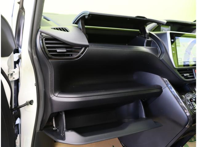 ヴォクシー ＺＳ　煌ＩＩＩ／１０型ナビ／フリップダウンＭ／７人乗／　１０型フルセグナビ／Ｂカメラ／フリップダウンＭ／両側自動ドア／革調シートカバー／スマートキー／ウッドコンビＨ／セーフティセンス／クリアランスソナー／オートＬＥＤ／モデリスタ１８ＡＷ／ＣＶＴ（53枚目）