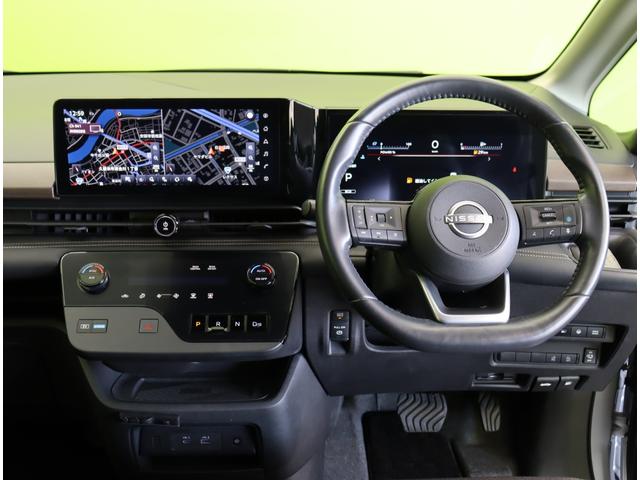 セレナ ｅ－パワー　ハイウェイスターＶ／フリップダウンＭ／　１２．３型フルセグナビ／アラウンドビュー／フリップダウンＭ／両側自動ドア／ＥＴＣ／プロパイロット／インテリジェントルームミラー／インテリキー／ワイヤレス充電／オートＬＥＤ／１６ＡＷ／８人（11枚目）