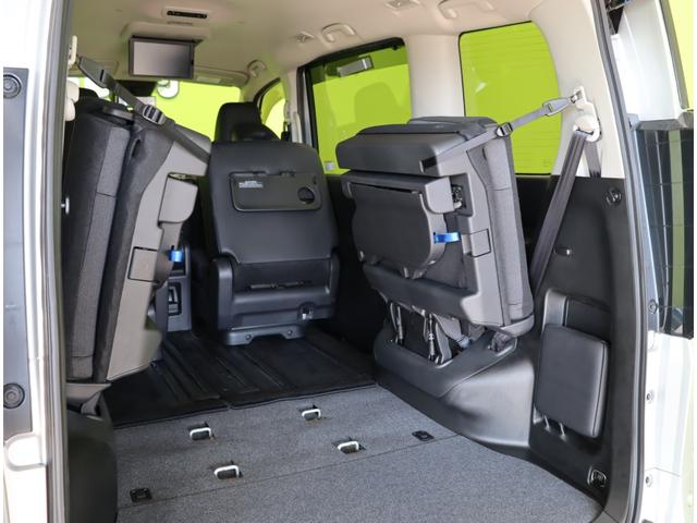 セレナ ｅ－パワー　ハイウェイスターＶ／フリップダウンＭ／　１２．３型フルセグナビ／アラウンドビュー／フリップダウンＭ／両側自動ドア／ＥＴＣ／プロパイロット／インテリジェントルームミラー／インテリキー／ワイヤレス充電／オートＬＥＤ／１６ＡＷ／８人（48枚目）