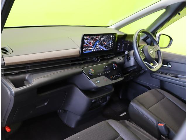 セレナ ｅ－パワー　ハイウェイスターＶ／フリップダウンＭ／　１２．３型フルセグナビ／アラウンドビュー／フリップダウンＭ／両側自動ドア／ＥＴＣ／プロパイロット／インテリジェントルームミラー／インテリキー／ワイヤレス充電／オートＬＥＤ／１６ＡＷ／８人（57枚目）