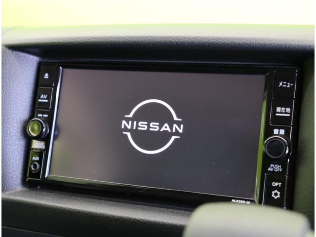 ＮＶ３５０キャラバンバン ロングプレミアムＧＸ　アーバンクロム／４ＷＤ／フルエアロ／　フルセグメモリーナビ／アラウンドビュー／左側自動ドア／インテリキー／ＥＴＣ／ドラレコ／エマブレ／ミラーウインカー／オートＬＥＤ＆フォグライト／フルエアロ／純正１５ＡＷ／５ＡＴ（12枚目）