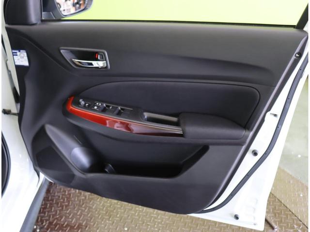 ���^�]�ȃh�A��