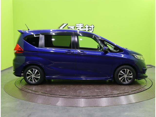 フリード Ｇ／モデューロエアロ／６人乗／　Ｄオーディオ／カメラ／ポータブルナビ／左側自動ドア／スマートキー／ＥＴＣ／革巻ステア／ハーフレザー／ミラーウインカー／オートＬＥＤ／フォグライト／１５ＡＷ／ＣＶＴ／６人乗り（5枚目）