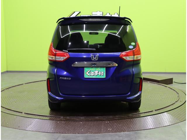 フリード Ｇ／モデューロエアロ／６人乗／　Ｄオーディオ／カメラ／ポータブルナビ／左側自動ドア／スマートキー／ＥＴＣ／革巻ステア／ハーフレザー／ミラーウインカー／オートＬＥＤ／フォグライト／１５ＡＷ／ＣＶＴ／６人乗り（7枚目）