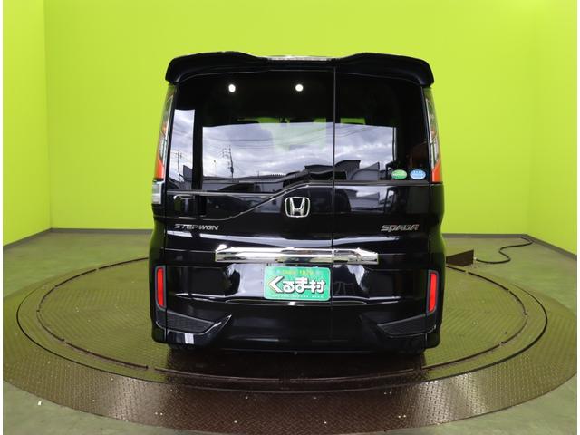ステップワゴンスパーダ スパーダアドバンスパッケージβ／８人乗り／　９型フルセグナビ／Ｂカメラ／両側自動ドア／アダプティブクルコン／ＣＭＢＳ／スマートキー／ＥＴＣ／前後ドラレコ／革巻ステア／アイドリングＳ／わくわくゲート／オートＬＥＤ／１６ＡＷ／ＣＶＴ（7枚目）