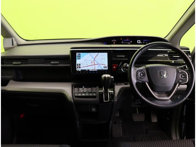 ステップワゴンスパーダ スパーダアドバンスパッケージβ／８人乗り／　９型フルセグナビ／Ｂカメラ／両側自動ドア／アダプティブクルコン／ＣＭＢＳ／スマートキー／ＥＴＣ／前後ドラレコ／革巻ステア／アイドリングＳ／わくわくゲート／オートＬＥＤ／１６ＡＷ／ＣＶＴ（10枚目）