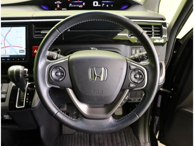 ステップワゴンスパーダ スパーダアドバンスパッケージβ／８人乗り／　９型フルセグナビ／Ｂカメラ／両側自動ドア／アダプティブクルコン／ＣＭＢＳ／スマートキー／ＥＴＣ／前後ドラレコ／革巻ステア／アイドリングＳ／わくわくゲート／オートＬＥＤ／１６ＡＷ／ＣＶＴ（19枚目）