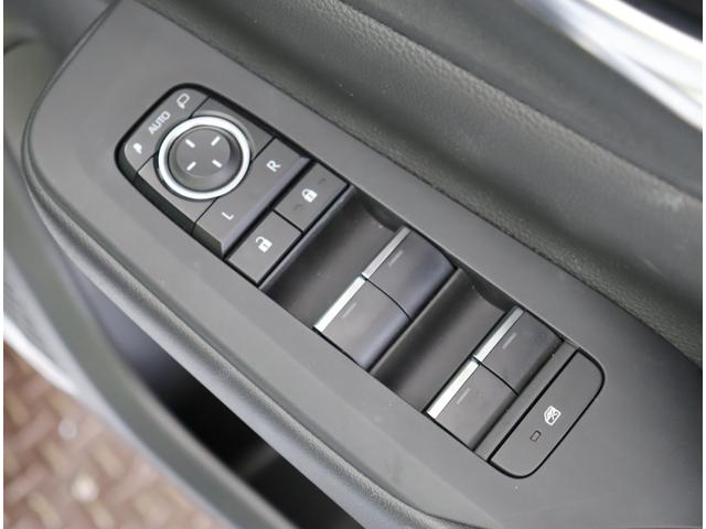 プリウス Z/買取車/モデリスタエアロ/ 12.3型Dオーディオ/パノラミックビュー/黒革エアシート/Dインナーミラー/セーフティセンス/PKSB/スマートキー/Pバックドア/オートLED/モデリスタエアロ/19AW/CVT(40枚目)