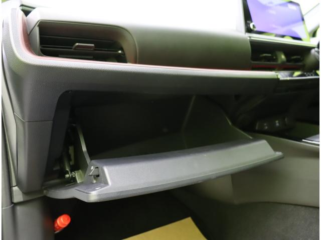 プリウス Z/買取車/モデリスタエアロ/ 12.3型Dオーディオ/パノラミックビュー/黒革エアシート/Dインナーミラー/セーフティセンス/PKSB/スマートキー/Pバックドア/オートLED/モデリスタエアロ/19AW/CVT(56枚目)