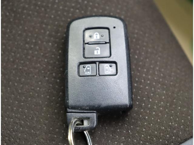 シエンタ ハイブリッドＧ　クエロ／モデリスタエアロ／７人乗／　フルセグＳＤナビ／パノラミックビュー／両側自動ドア／ハーフレザー／ＥＴＣ／スマートキー／セーフティセンス／ＰＫＳＢ／クリアランスソナー／オートＬＥＤ／モデリスタエアロ／ＣＶＴ／７人乗（15枚目）