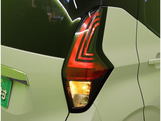 デイズ ハイウェイスター　Ｇターボプロパイロットエディション／　９型フルセグナビ／アラウンドビュー／インテリキー／Ｐスタート／アイドリングＳ／エマブレ／プロパイロット／ベンチシート／革巻ステア／オートＬＥＤ／Ｆ＆Ｒソナー／１５ＡＷ／ＣＶＴ（61枚目）