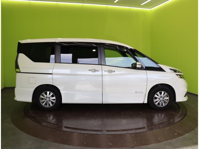 セレナ e-パワー ハイウェイスターV/走行41700km/ 9型フルセグナビ/アラウンドビューM/両側自動ドア/プロパイロット/エマブレ/インテリキー/革巻ステア/ETC/ドラレコ/ハイビームアシスト/LEDライト/F&Rソナー/15AW(5枚目)