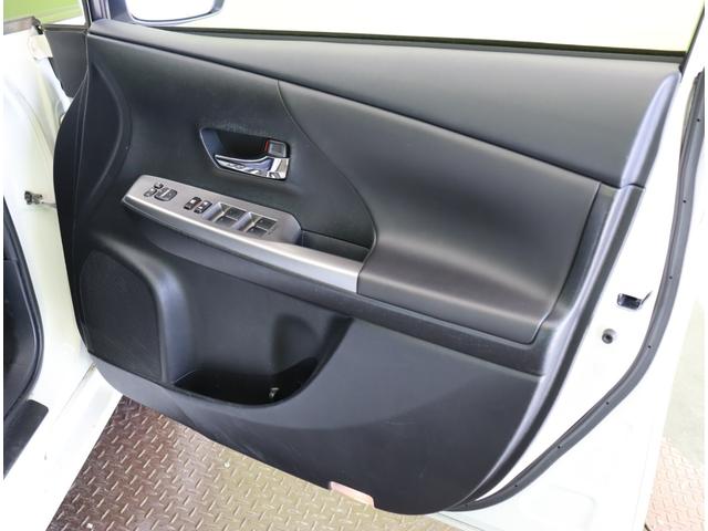 ���^�]�ȃh�A��