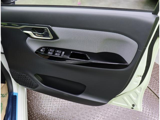 ���^�]�ȃh�A��