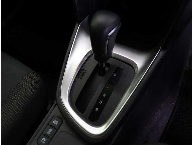 ヤリスクロス ハイブリッドＧ／買取車／セーフティセンス／　ディスプレイオーディオ／Ｂカメラ／スマートキー／ＥＴＣ／レーダークルーズ／プリクラッシュ／ＢＳＭ／ＰＫＳＢ／オートハイビーム／ＬＥＤ／クリアランスソナー／１６ＡＷ／ＣＶＴ（16枚目）