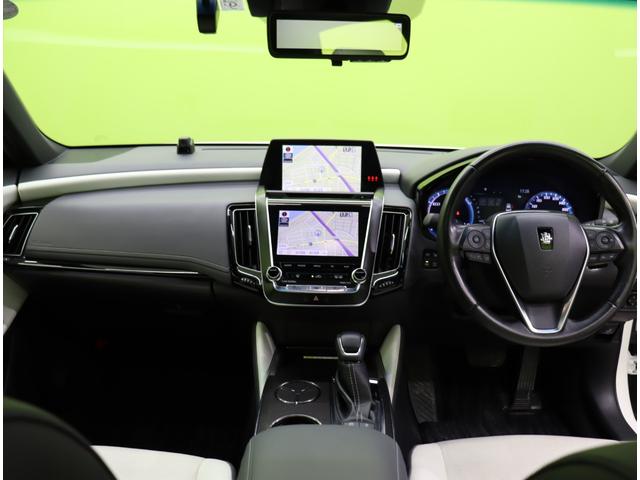 クラウンハイブリッド ＲＳアドバンス／ＯＰエアロ／　サンルーフ／フルセグナビ／Ｂカメラ／本革エアシート／スマートキー／レーダークルーズ／プリクラッシュ／ＢＳＭ／デジタルインナーミラー／クリアランスソナー／オートＬＥＤ／１８ＡＷ／ＯＰエアロ／ＣＶＴ（2枚目）