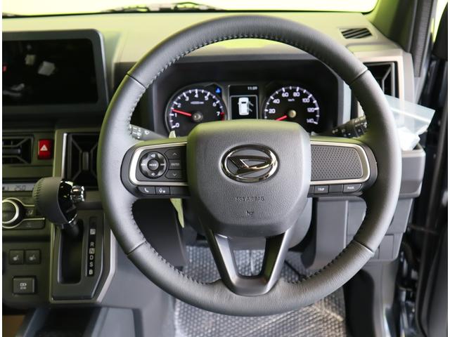 タフト G ダーククロムベンチャー/届出済未使用車/ シートヒーター/スマアシ/アダプティブクルコン/アイドリングS/革巻ステア/スマートキー/クリアランスソナー/スカイフィールトップ/LED/15AW/CVT(17枚目)