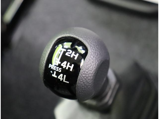 ジムニー ＸＣ／登録済未使用車／　デュアルセンサーブレーキサポート／アダプティブクルコン／シートヒーター／スマートキー／革巻ステア／ハイビームアシスト／ＬＥＤライト／背面タイヤ／Ｆ＆Ｒソナー／１６ＡＷ／５ＭＴ（16枚目）