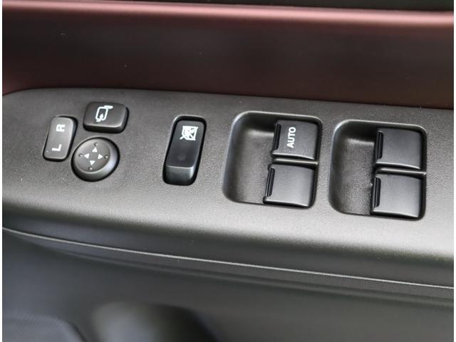 スペーシアカスタム ハイブリッドＸＳ／　９型フルセグナビ／全方位モニター／両側自動ドア／ハーフレザー／スマートキー／デュアルセンサーブレーキＩＩ／アダプティブクルコン／アイドリングＳ／オートＬＥＤ／Ｆ＆Ｒソナー／１５ＡＷ／ＣＶＴ（25枚目）