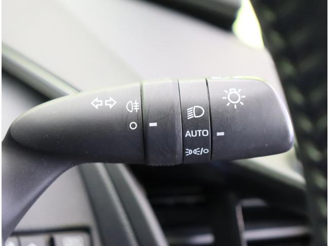 プリウス Ｕ／買取車／パノラミックビューモニター／セーフティセンス／　Ｄオーディオ／パノラミックビュー／ＥＴＣ／レーダークルーズ／プリクラッシュ／ＢＳＭ／ＰＫＳＢ／革巻ステア／スマートキー／オートＬＥＤ／ミラーウインカー／１７ＡＷ／ＣＶＴ（20枚目）