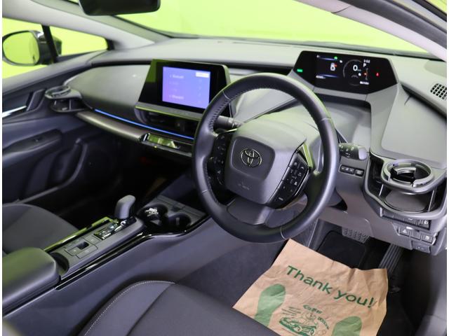 プリウス Ｕ／買取車／パノラミックビューモニター／セーフティセンス／　Ｄオーディオ／パノラミックビュー／ＥＴＣ／レーダークルーズ／プリクラッシュ／ＢＳＭ／ＰＫＳＢ／革巻ステア／スマートキー／オートＬＥＤ／ミラーウインカー／１７ＡＷ／ＣＶＴ（26枚目）