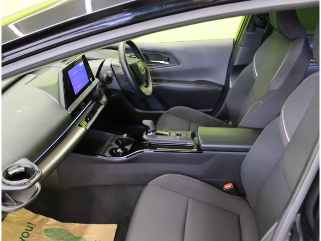 プリウス Ｕ／買取車／パノラミックビューモニター／セーフティセンス／　Ｄオーディオ／パノラミックビュー／ＥＴＣ／レーダークルーズ／プリクラッシュ／ＢＳＭ／ＰＫＳＢ／革巻ステア／スマートキー／オートＬＥＤ／ミラーウインカー／１７ＡＷ／ＣＶＴ（39枚目）
