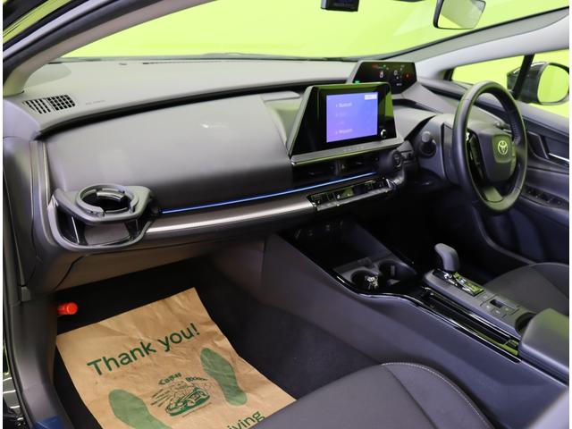 プリウス Ｕ／買取車／パノラミックビューモニター／セーフティセンス／　Ｄオーディオ／パノラミックビュー／ＥＴＣ／レーダークルーズ／プリクラッシュ／ＢＳＭ／ＰＫＳＢ／革巻ステア／スマートキー／オートＬＥＤ／ミラーウインカー／１７ＡＷ／ＣＶＴ（40枚目）