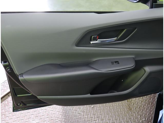 プリウス Ｕ／買取車／パノラミックビューモニター／セーフティセンス／　Ｄオーディオ／パノラミックビュー／ＥＴＣ／レーダークルーズ／プリクラッシュ／ＢＳＭ／ＰＫＳＢ／革巻ステア／スマートキー／オートＬＥＤ／ミラーウインカー／１７ＡＷ／ＣＶＴ（41枚目）