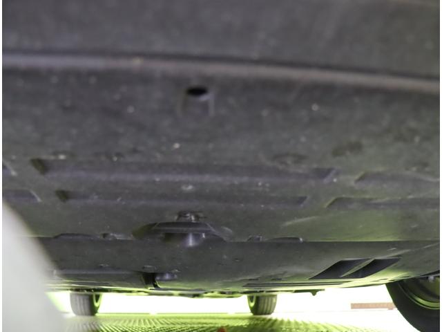 プリウス Ｕ／買取車／パノラミックビューモニター／セーフティセンス／　Ｄオーディオ／パノラミックビュー／ＥＴＣ／レーダークルーズ／プリクラッシュ／ＢＳＭ／ＰＫＳＢ／革巻ステア／スマートキー／オートＬＥＤ／ミラーウインカー／１７ＡＷ／ＣＶＴ（55枚目）